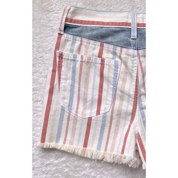 American Eagle Hi-Rise Mom Short in Red White & Blue Stripes Patchwork Denim - Picture 10 of 12